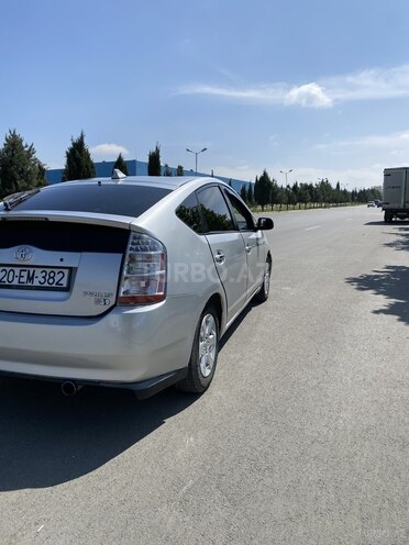 Toyota Prius-9