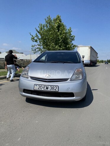 Toyota Prius-11