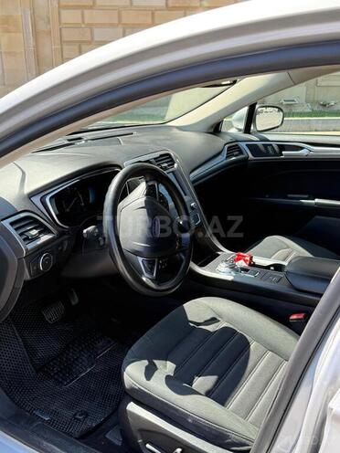 Ford Fusion (North America) 2019, 131,000 km - 2.0 л - Bakı