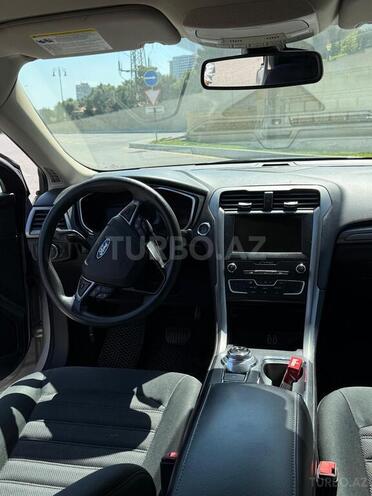 Ford Fusion (North America) 2019, 131,000 km - 2.0 л - Bakı