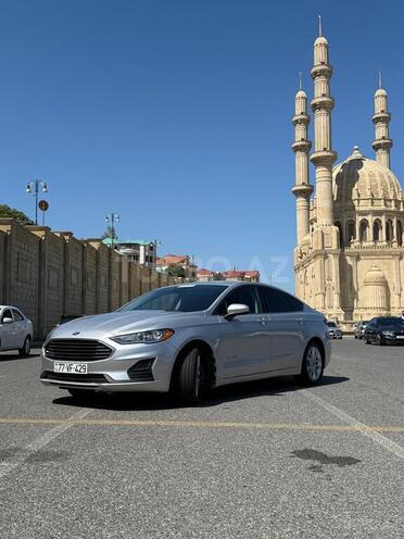 Ford Fusion (North America) 2019, 131,000 km - 2.0 л - Bakı