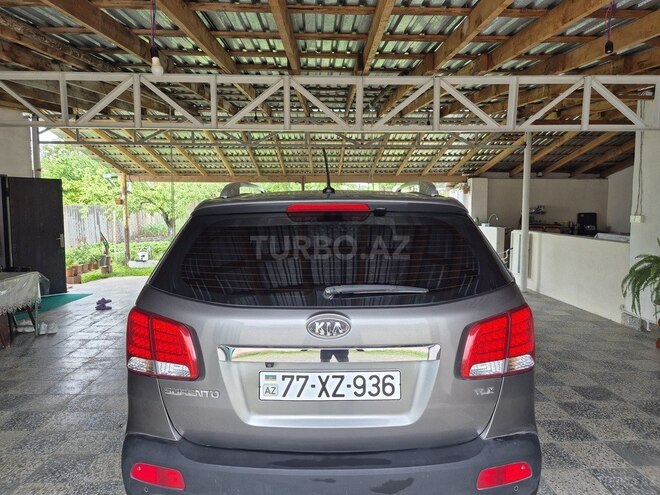 Kia Sorento 2009, 259,786 km - 2.0 l - Quba