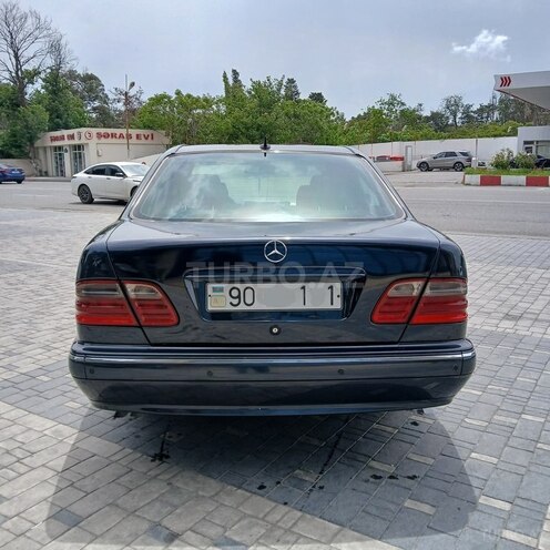 Mercedes E 220 d 1999, 384,512 km - 2.2 l - Bakı