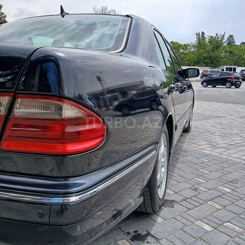 Mercedes E 220 d 1999, 384,512 km - 2.2 l - Bakı