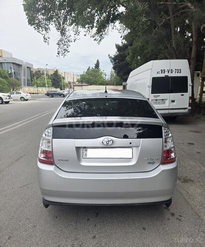Toyota Prius-7
