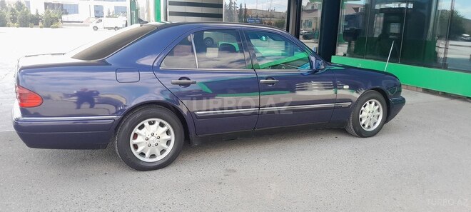 Mercedes E 240 1998, 475,254 km - 2.4 l - Sabirabad
