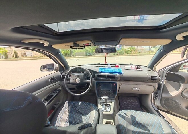 Volkswagen Passat 2003, 256,478 km - 1.8 l - Sumqayıt