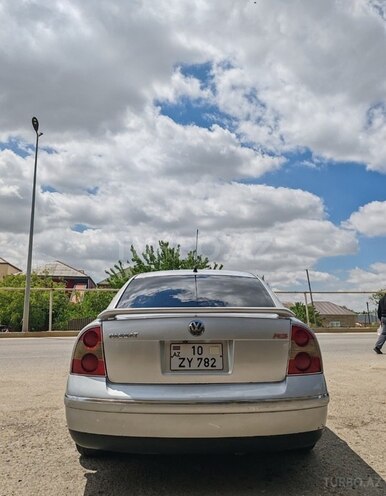 Volkswagen Passat 2003, 256,478 km - 1.8 l - Sumqayıt