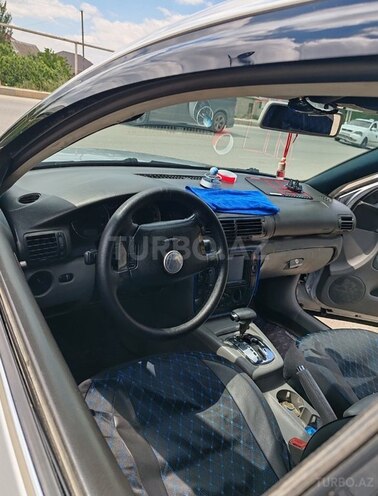 Volkswagen Passat 2003, 256,478 km - 1.8 l - Sumqayıt