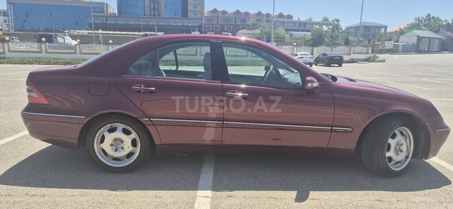 Mercedes C 180 2003, 260,000 km - 1.8 l - Bakı