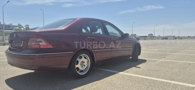 Mercedes C 180 2003, 260,000 km - 1.8 l - Bakı