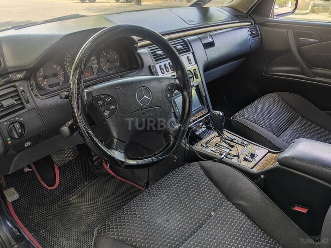Mercedes E 220 2000, 350,000 km - 2.2 l - Ağcabədi