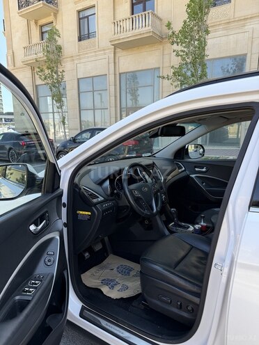 Hyundai Santa Fe-19
