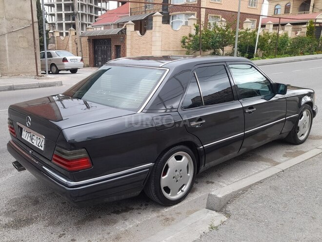 Mercedes E 220 1994, 375,000 km - 2.2 l - Bakı