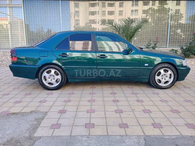 Mercedes C 240-4