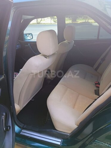 Mercedes C 240-6