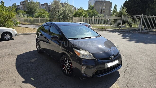 Toyota Prius 2015, 237,000 km - 1.8 л - Bakı
