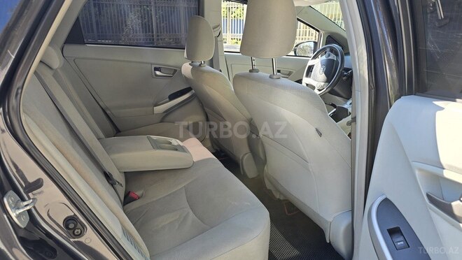 Toyota Prius 2015, 237,000 km - 1.8 л - Bakı