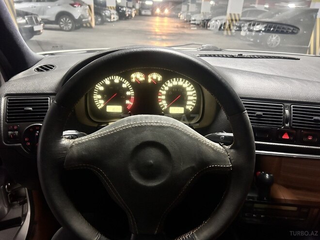 Volkswagen Golf 1997, 492,000 km - 1.6 l - Bakı