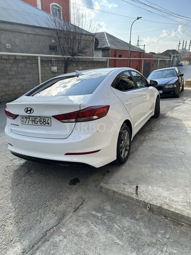 Hyundai Elantra 2018, 121,345 km - 2.0 л - Bakı