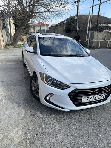 Hyundai Elantra 2018, 121,345 km - 2.0 л - Bakı