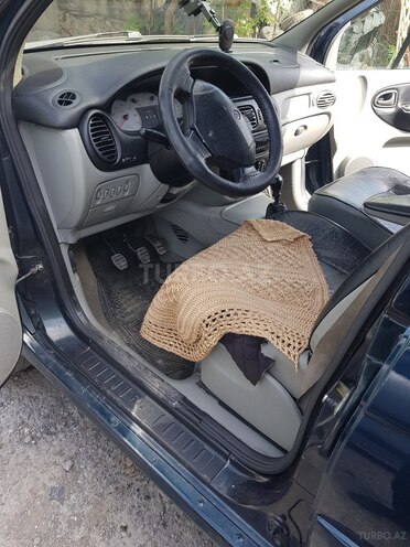 Renault Megane 2001, 236,900 km - 2.0 l - Şəki