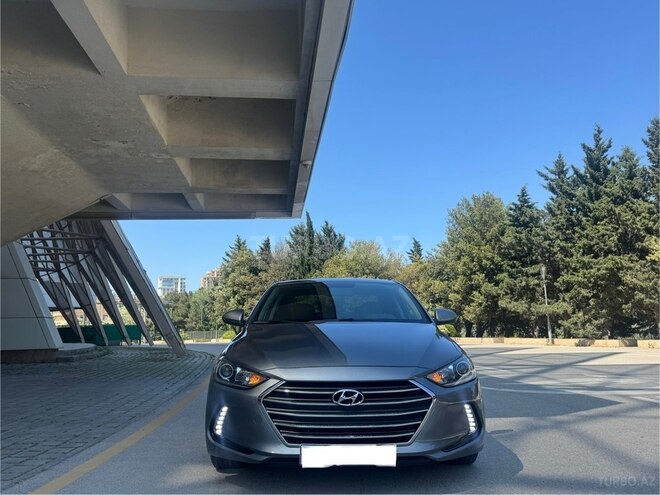 Hyundai Elantra 2017, 100,000 km - 2.0 l - Bakı