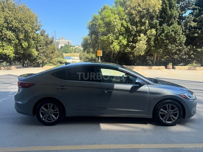 Hyundai Elantra 2017, 100,000 km - 2.0 l - Bakı