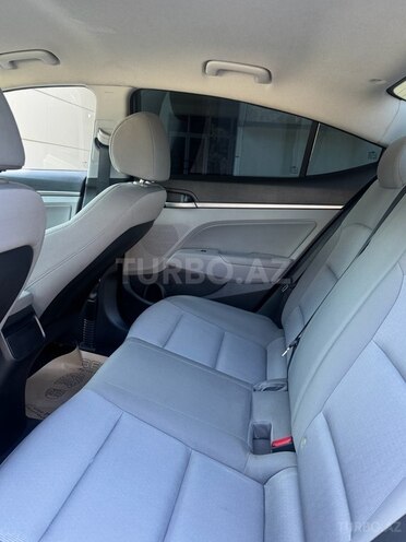 Hyundai Elantra 2017, 100,000 km - 2.0 l - Bakı