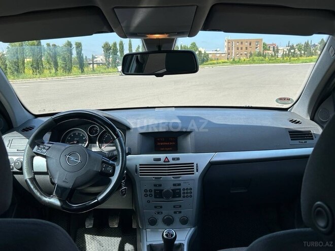 Opel Astra 2009, 255,000 km - 1.4 l - Gəncə