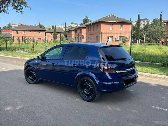 Opel Astra 2009, 255,000 km - 1.4 l - Gəncə