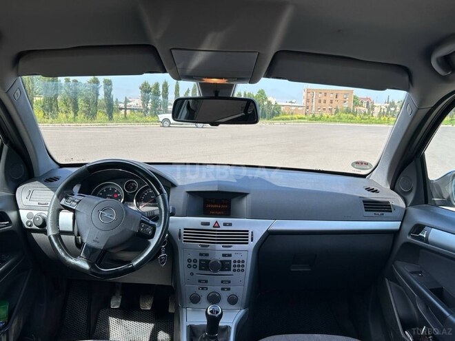 Opel Astra 2009, 255,000 km - 1.4 l - Gəncə