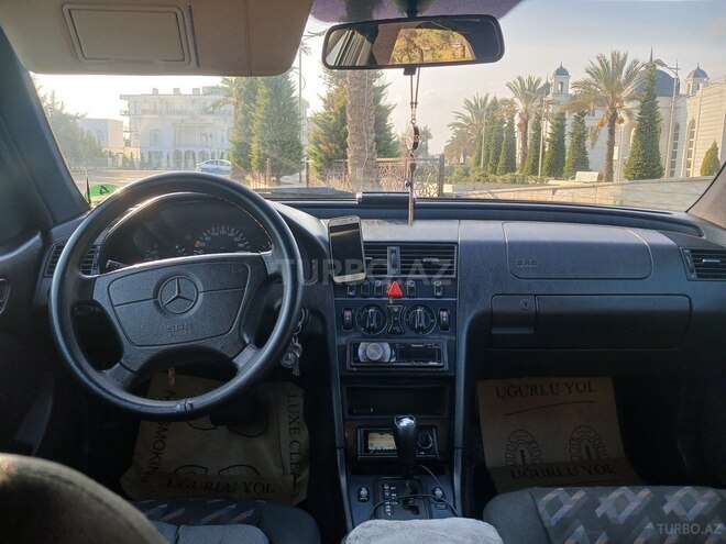 Mercedes C 180 1998, 698,000 km - 1.8 l - Astara