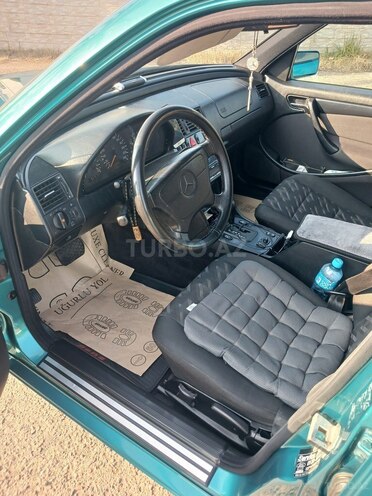 Mercedes C 180 1998, 698,000 km - 1.8 l - Astara