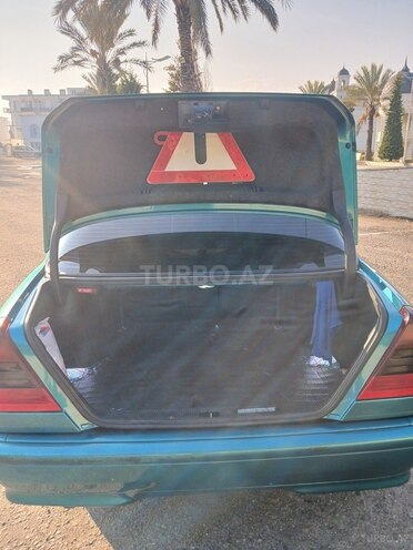 Mercedes C 180 1998, 698,000 km - 1.8 l - Astara