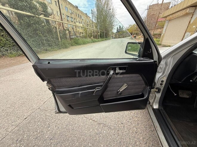 Mercedes 190 1992, 130,000 km - 2.0 l - Bakı