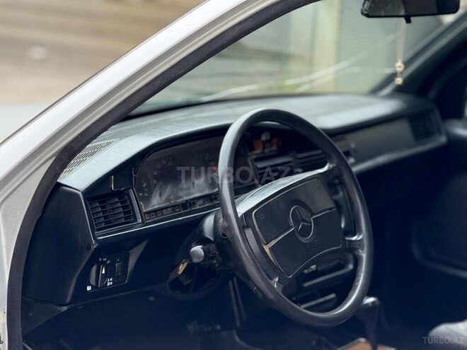 Mercedes 190 1992, 130,000 km - 2.0 l - Bakı