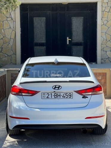 Hyundai Elantra 2018, 119,611 km - 2.0 л - Bakı