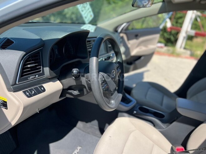 Hyundai Elantra 2018, 119,611 km - 2.0 л - Bakı