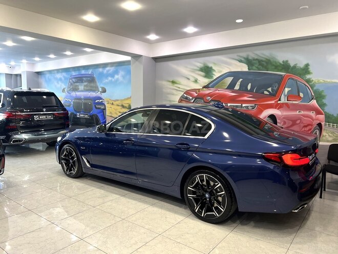 BMW 530e 2022, 27,000 km - 2.0 l - Bakı