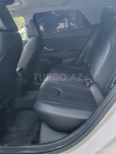 Hyundai Elantra 2024, 37,500 km - 1.5 л - Bakı