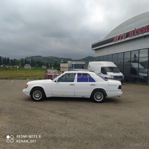 Mercedes E 200 d 1990, 582,386 km - 2.0 l - Astara