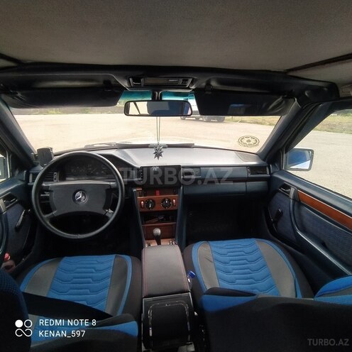 Mercedes E 200 d 1990, 582,386 km - 2.0 l - Astara