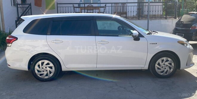 Toyota Corolla Fielder 2019, 132,000 km - 1.5 л - Bakı