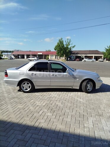 Mercedes C 180 1999, 256,000 km - 1.8 l - Göyçay