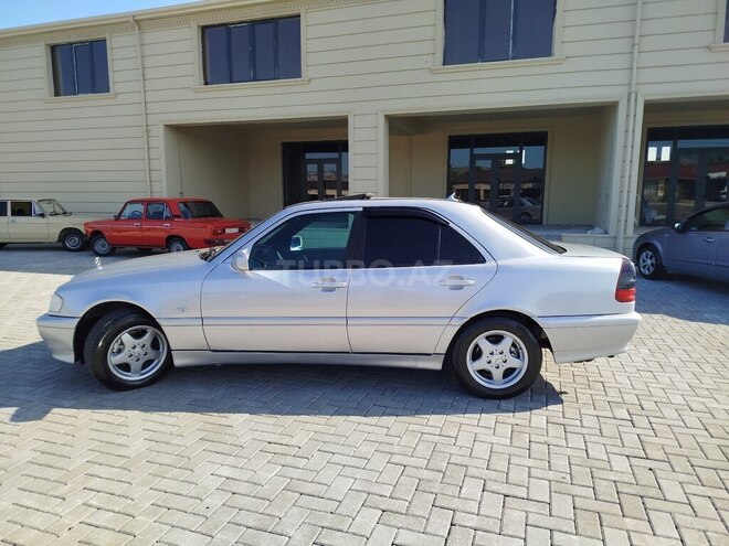 Mercedes C 180 1999, 256,000 km - 1.8 l - Göyçay