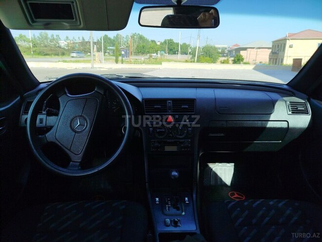 Mercedes C 180 1999, 256,000 km - 1.8 l - Göyçay