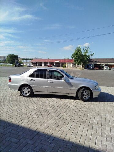 Mercedes C 180 1999, 256,000 km - 1.8 l - Göyçay