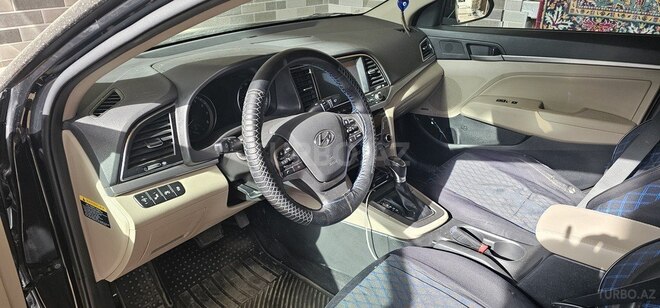 Hyundai Elantra 2016, 50,000 km - 2.0 l - Bakı
