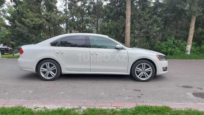 Volkswagen Passat 2013, 330,000 km - 1.8 л - Bakı